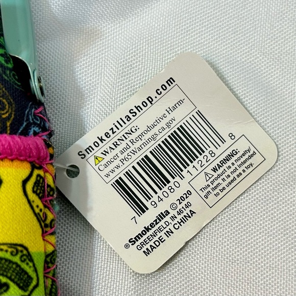 Colorful Neoprene Cigarette Case with Card and license pocket - Picture 2 of 4